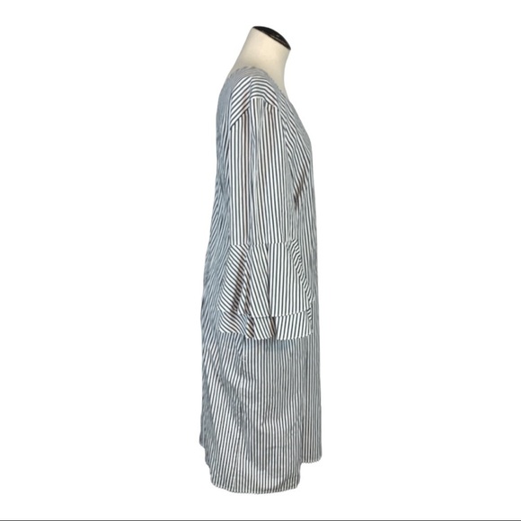 Cappagallo dress size 6 gray white stripes knee length tiered bell sleeves - Picture 2 of 9